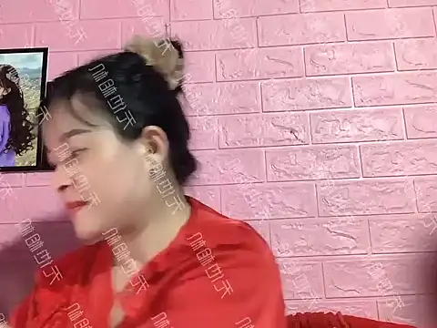 Snapshot of Star-sweet chatting on 10/31/25, 07:42 Star-sweet online show from 10/31/25, 07:42