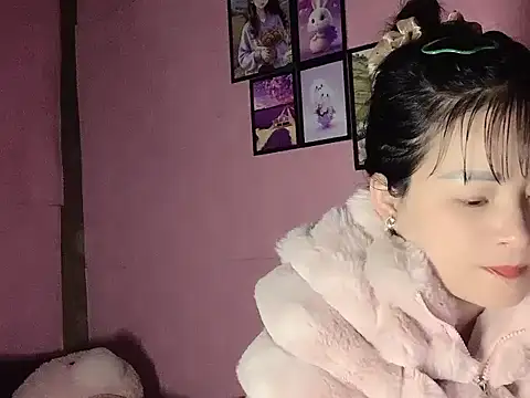 Snapshot of Star-sweet chatting on 11/03/25, 04:36 Star-sweet online show from 11/03/25, 04:36