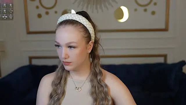 Ella 054 online show from 10/16/25, 10:27