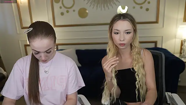 Ella 054 online show from 04/19/26, 02:27