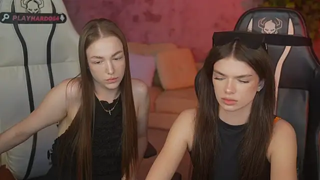 Ella 054 online show from 06/30/26, 06:31