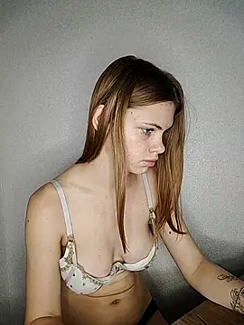 rinabluu online show from 09/15/25, 11:54