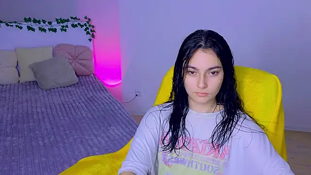 Snapshot of Andres_sssss chatting on 09/24/25, 09:07 Andres sssss online show from 09/24/25, 09:07