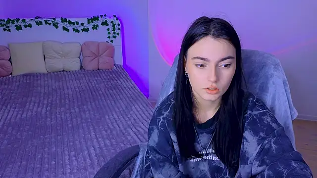 Snapshot of Andres_sssss chatting on 10/15/25, 09:15 Andres sssss online show from 10/15/25, 09:15