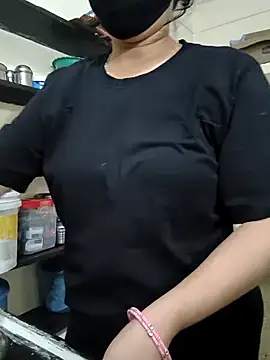 nice touch9733 online show from 01/05/26, 05:27