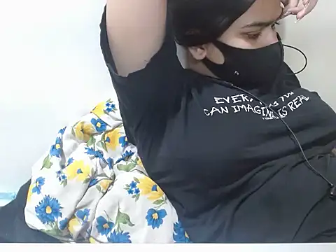 Snapshot of Nataliya_Singh chatting on 03/18/26, 05:05 Nataliya Singh online show from 03/18/26, 05:05