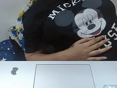 Snapshot of Nataliya_Singh chatting on 03/27/26, 03:56 Nataliya Singh online show from 03/27/26, 03:56