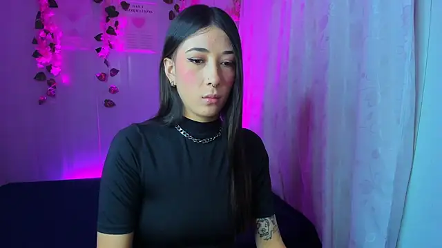 Snapshot of lia__harry chatting on 12/16/25, 01:32 lia harry online show from 12/16/25, 01:32