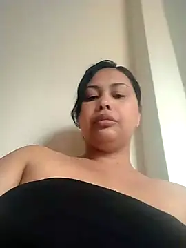 Alessandraa- online show from 06/04/26, 01:17