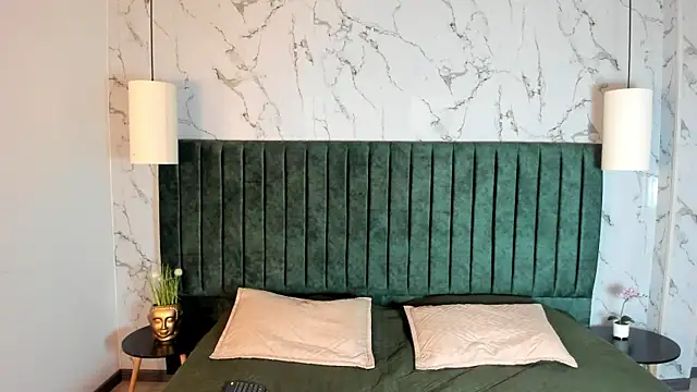 MrJustin  online show from 12/01/25, 07:52