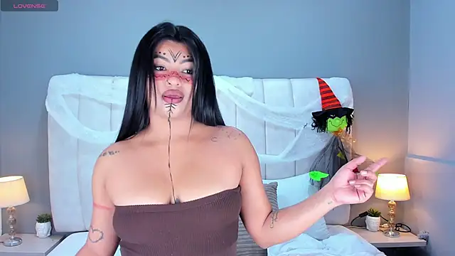 ScarletStarr online show from 11/01/25, 04:14