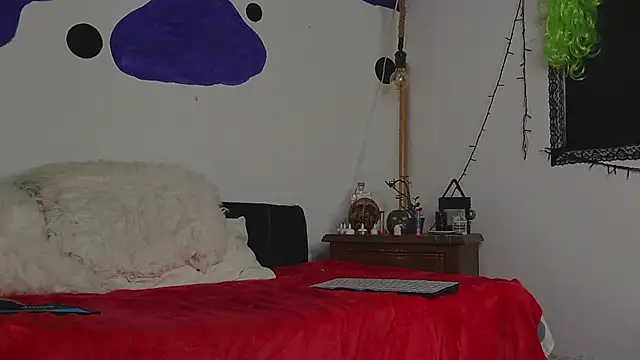 MeganBrown4 online show from 09/16/25, 01:56