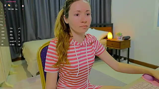 PocketElsa online show from 04/15/26, 11:28