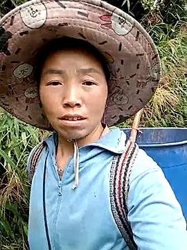 hera-00 online show from 11/17/25, 01:44