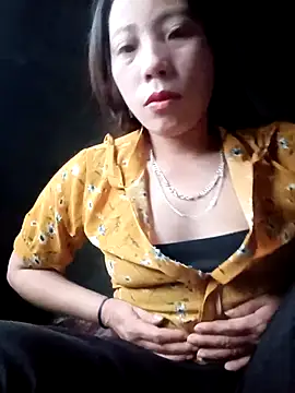 Phuong xxx online show from 12/14/25, 12:16