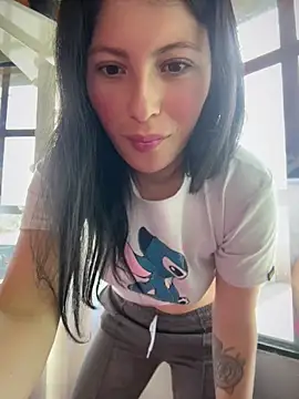 Mia salinass online show from 05/15/26, 05:53