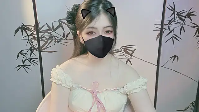 Sparkly Candy online show from 10/19/25, 03:01