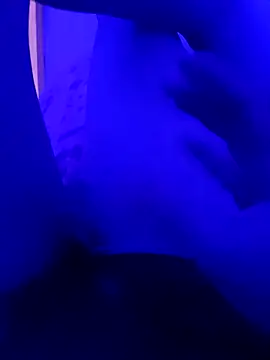 Snapshot of salma14 chatting on 09/17/25, 01:13 salma14 online show from 09/17/25, 01:13