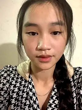 -Lie-06 online show from 09/19/25, 05:42