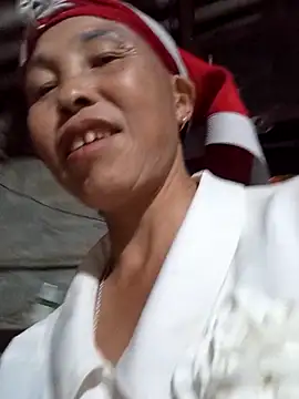 me-cute online show from 09/24/25, 03:48