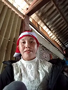 me-cute online show from 11/13/25, 01:37