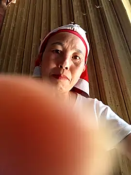 me-cute online show from 12/19/25, 03:13