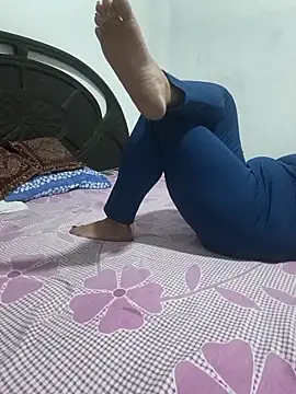 payal 261072  online show from 04/18/26, 04:27