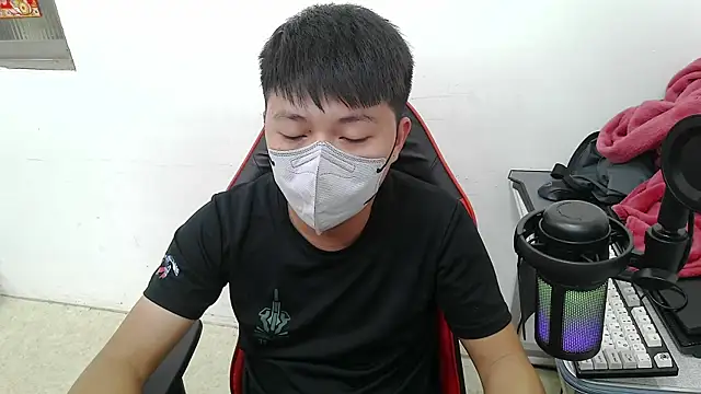 zhu000000 online show from 11/11/25, 07:08