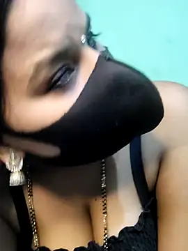 Shneeha le online show from 09/26/25, 09:24