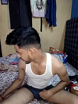 fcukboiiiii69 online show from 04/12/26, 11:48