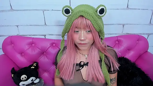 Snapshot of SafiroAgataaa chatting on 09/19/25, 08:09 SafiroAgataaa online show from 09/19/25, 08:09