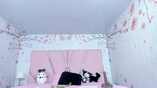 SafiroAgataaa online show from 04/14/26, 03:01