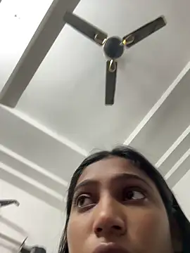 Snapshot of HeerStd chatting on 02/04/26, 06:19 HeerStd online show from 02/04/26, 06:19