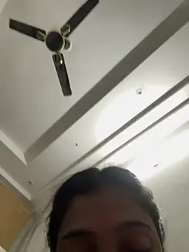 Snapshot of HeerStd chatting on 02/07/26, 05:11 HeerStd online show from 02/07/26, 05:11