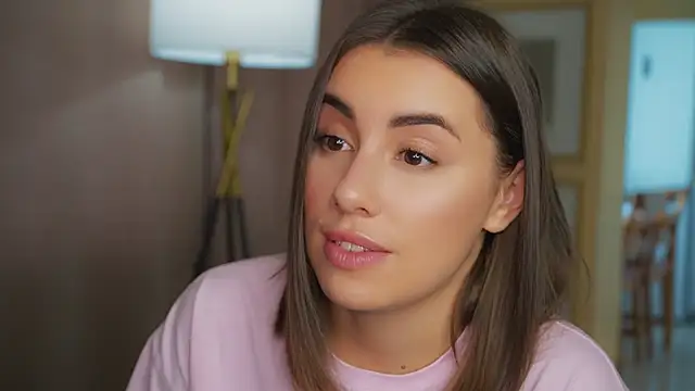 Snapshot of KateCarrey chatting on 09/17/25, 07:32 KateCarrey online show from 09/17/25, 07:32