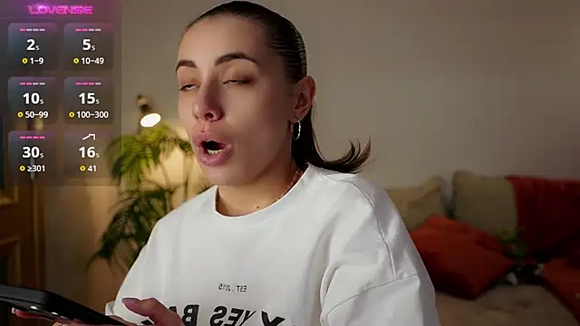 KateCarrey online show from 04/15/26, 03:19