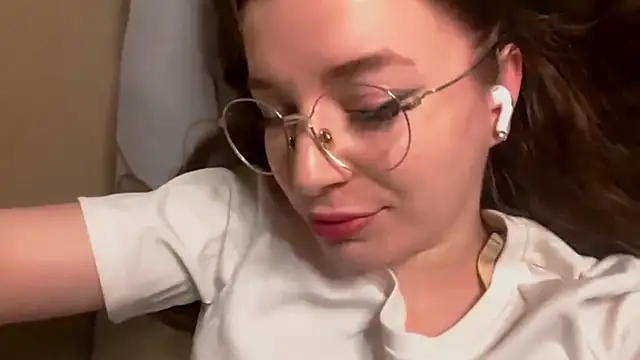 Snapshot of NataliaBorkin chatting on 09/09/25, 10:42 NataliaBorkin online show from 09/09/25, 10:42