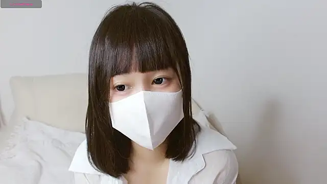 Snapshot of Zinzin_chan chatting on 10/30/25, 02:13 Zinzin chan online show from 10/30/25, 02:13