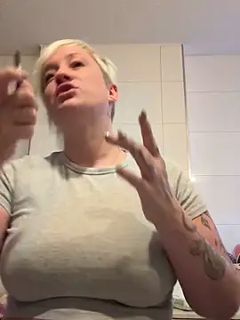 Rozendefotz online show from 10/20/25, 06:14