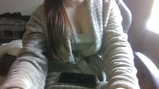 Snapshot of ninamina chatting on 01/17/26, 11:48 ninamina online show from 01/17/26, 11:48
