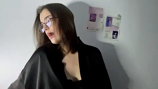 HoneyMist online show from 09/16/25, 03:13