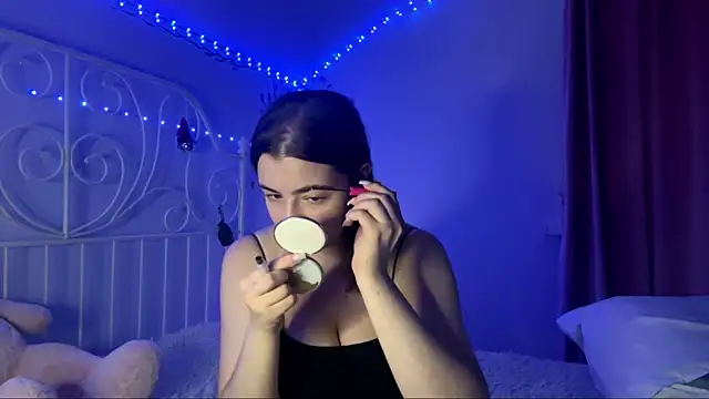 HoneyMist online show from 10/04/25, 06:06