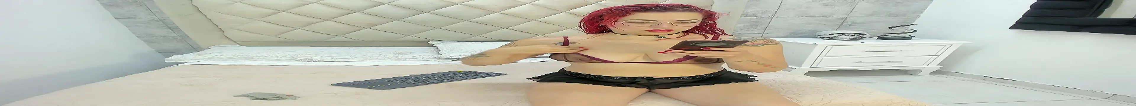 Snapshot of RoxanneStorm_ chatting on 09/22/25, 12:18 RoxanneStorm online show from 09/22/25, 12:18