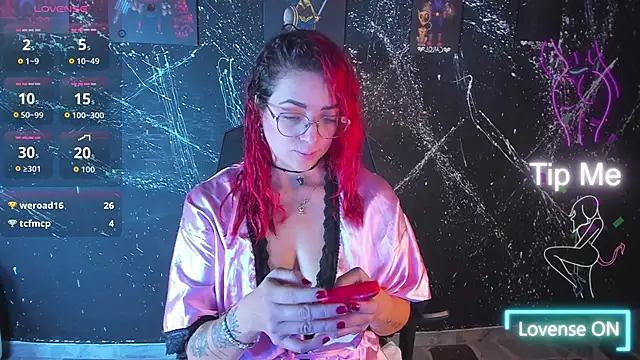 RoxanneStorm  online show from 02/06/26, 12:30