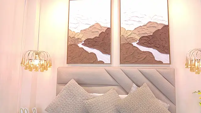 kendalFox  online show from 10/31/25, 01:45