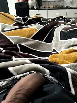 Snapshot of bigdick_lickingexpert08 chatting on 11/18/25, 06:01 bigdick lickingexpert08 online show from 11/18/25, 06:01