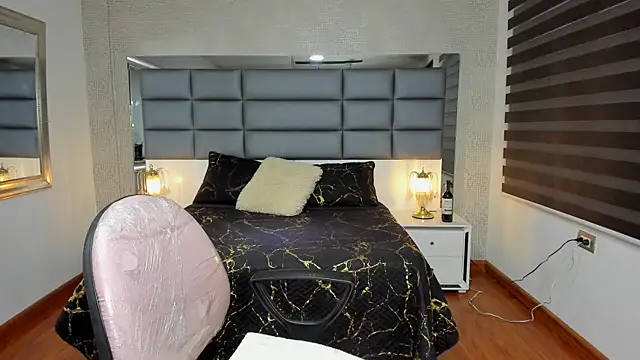 Lucia jane online show from 11/24/25, 07:46