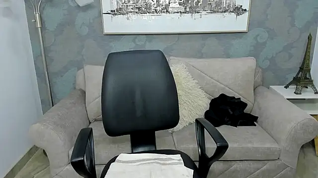 Lucia jane online show from 12/15/25, 11:42