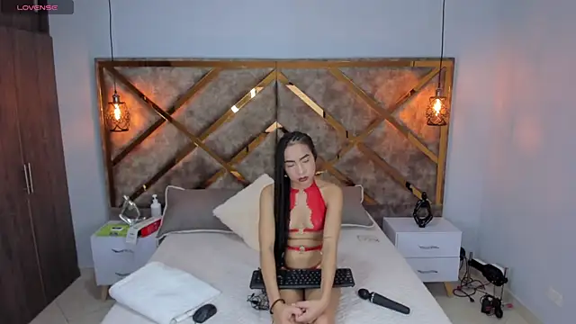 Lucia jane online show from 04/10/26, 07:29