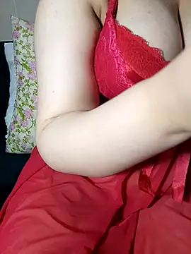 Aomtiz8 online show from 12/04/25, 07:17